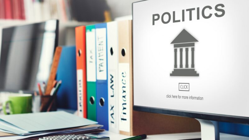 Wiceprzewodniczący Rady Miasta Konina kwestionuje decyzję o odznaczeniu Andrzeja Seweryna podczas obchodów Narodowego Święta Niepodległości