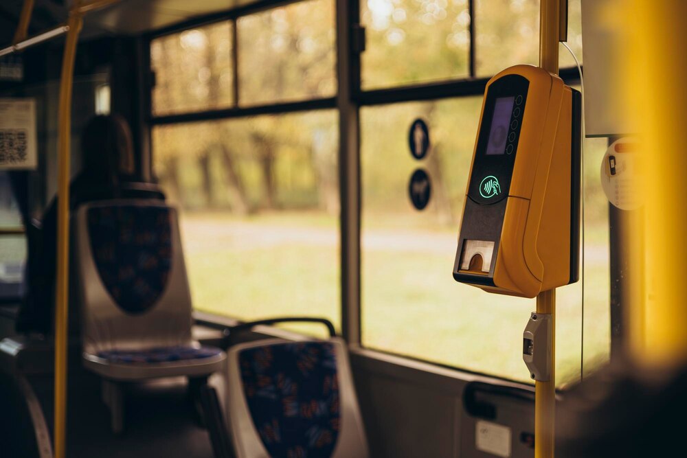 Elektryczne autobusy dla seniorów w Koninie: Nowe połączenia wkrótce!
