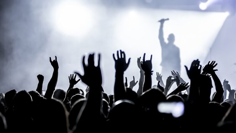 Mietek Szcześniak i Konin Gospel Choir zagrają dla hospicjum w Licheniu