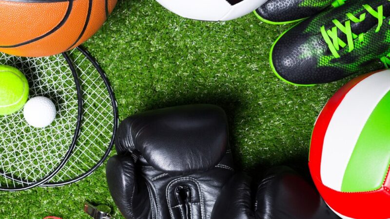 Narodowy Dzień Sportu w Koninie zainaugurowany wielką lekcją WF-u z Michaelem Hicksem