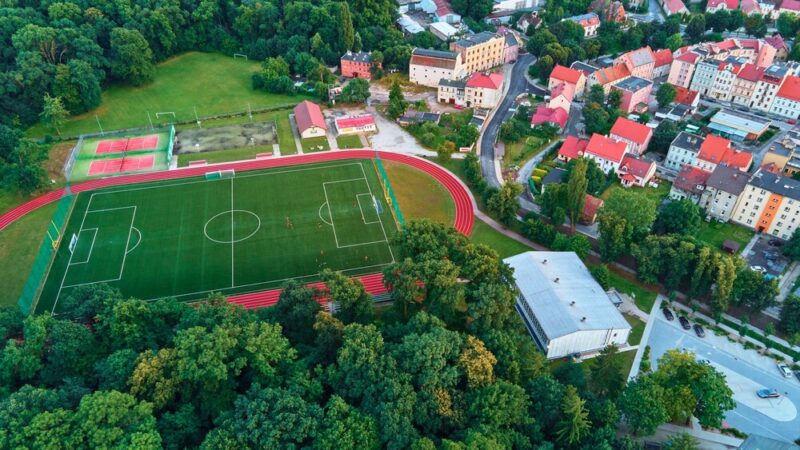 Nowe boiska w Koninie: „Budowlanka” zyska nowoczesny kompleks za 4 mln zł!