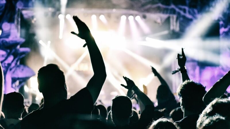 Muzyczne spotkanie z Agnieszką Osiecką w Koninie: wspomnienia i refleksje