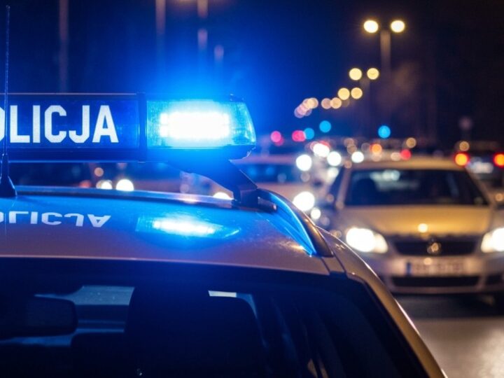 Nietrzeźwa matka na hulajnodze z synem zatrzymana na drodze krajowej!