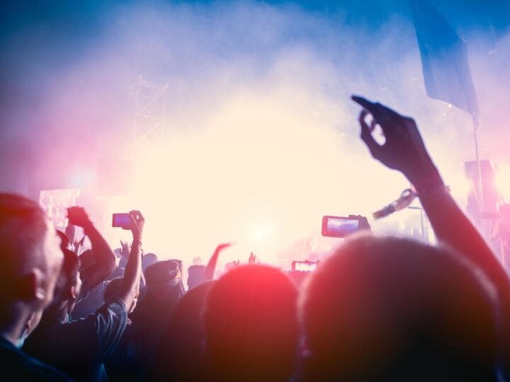 Zanurz się w dźwiękach wody z Rafałem Kołackim – medytacyjny koncert 10 października