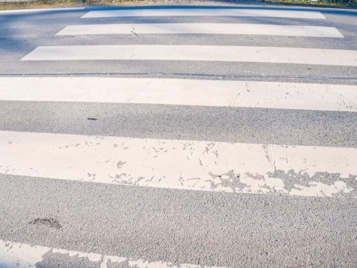 Mądre dzieci: Policjanci uczą przedszkolaków zasad bezpieczeństwa