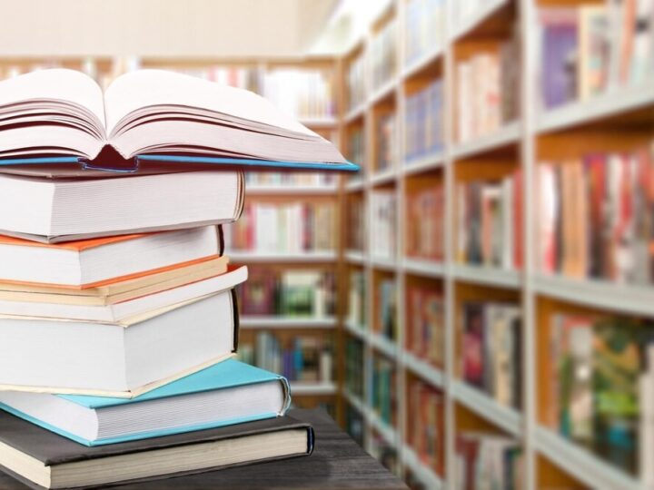 Dzieci odkrywają magię biblioteki: pierwsza wizyta pełna książek i kreatywności