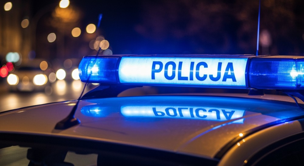 Pierwszy śnieg i mróz: kluczowe wskazówki dla kierowców i pieszych na trudne warunki drogowe