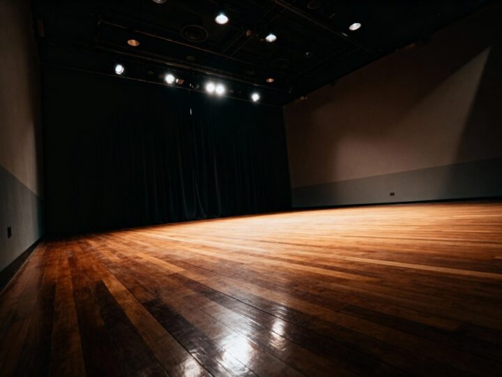 Jesienna miłość w poezji – magiczny wieczór w Gosławicach