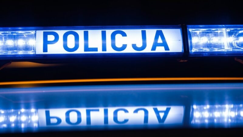 Policja w Koninie odnajduje zaginionego 89-latka i zatrzymuje poszukiwanych