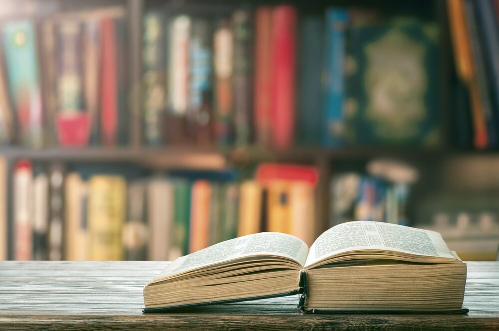 Ałbena Grabowska w Koninie – spotkanie z autorką bestsellerów i tajemnic literackich