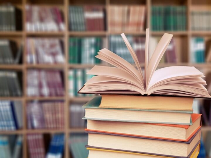 Haftowanie w bibliotece: pasja łącząca pokolenia