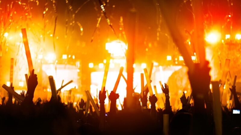 Sylwestrowa noc z André Rieu: muzyka, taniec i smakołyki w Kinie Oskard