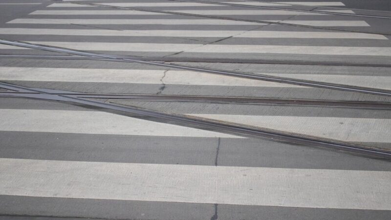 Policja intensyfikuje kontrole dla ochrony pieszych i rowerzystów