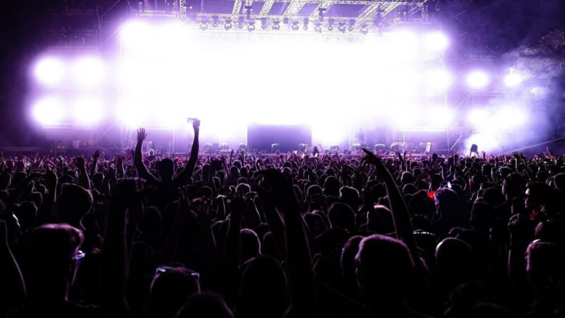 Sylwestrowa noc w Oskardzie: koncert i przedpremiera filmu czekają!