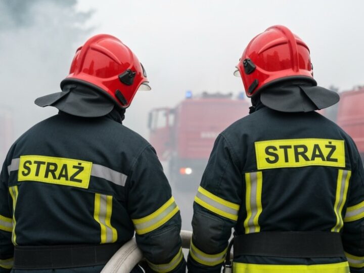 Trzy groźne pożary w powiecie konińskim: strażacy w akcji ratunkowej