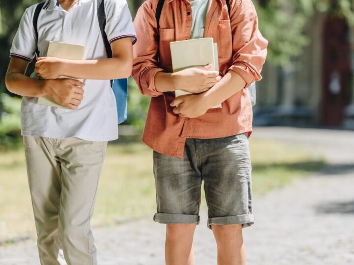 Edukacja o bezpieczeństwie dzieci na drogach: debaty i spektakl w Koninie