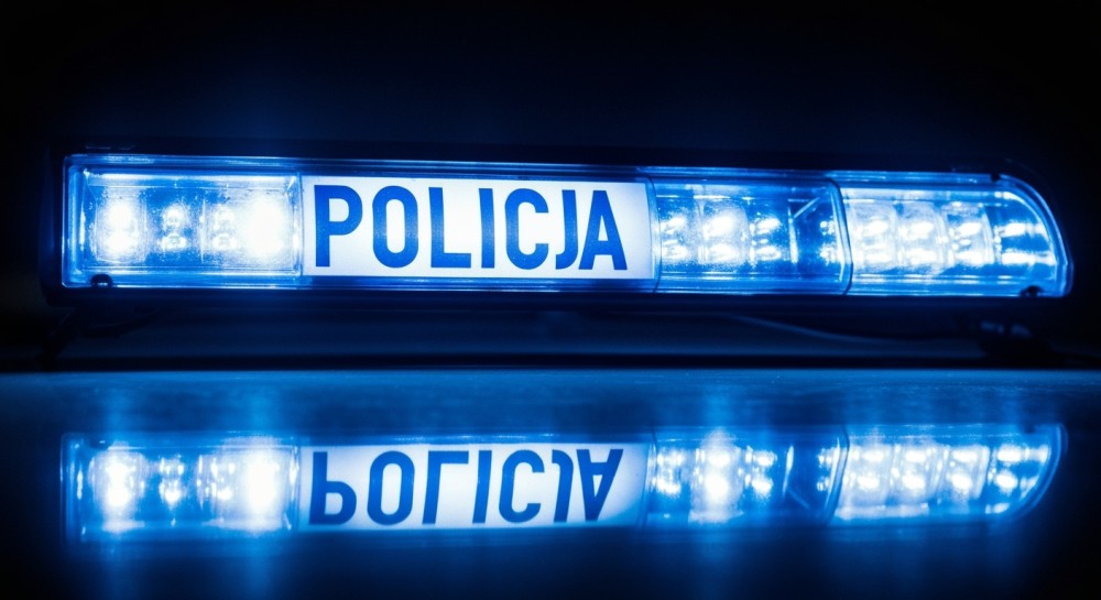 Nielegalny kierowca z narkotykami w ręku i na celowniku policji