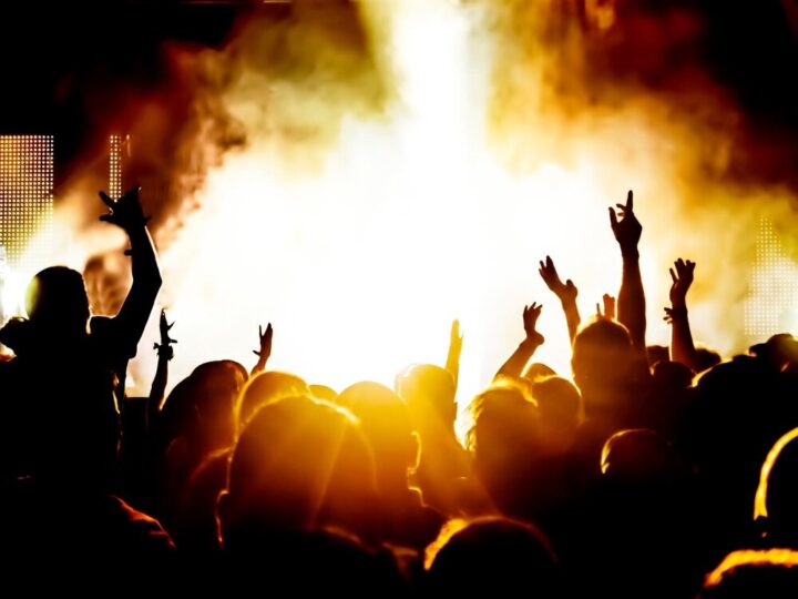 Kino niezależne w kwietniu: odkryj festiwal ZOOM-ZBLIŻENIA w Jeleniej Górze