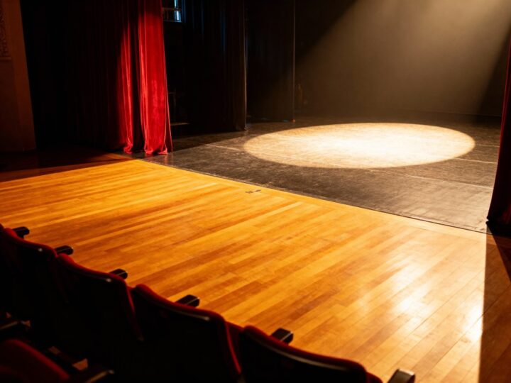 Wajda i Nowa Fala: Młodzieńcze uczucia w „Niewinnych czarodziejach