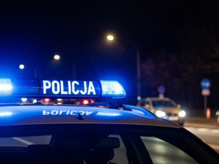 Uczniowie odkrywają świat policji podczas drzwi otwartych w KMP Konin