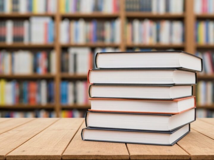 Literacka przygoda z Rafałem Grupińskim w Bibliotece w Koninie