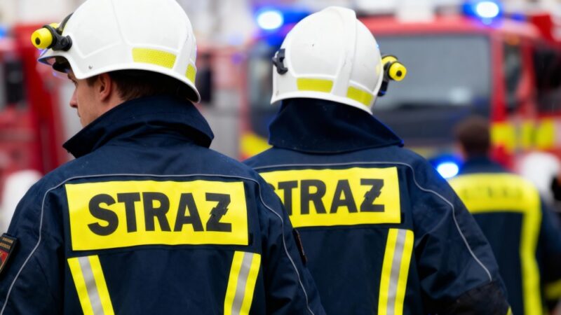 Seniorzy w akcji: Powiatowe Zawody Pożarnicze w Krzymowie