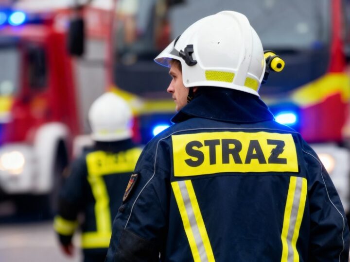 Gminne manewry OSP w Starym Mieście: strażacy ćwiczą w leśnym terenie